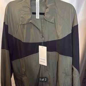 Lululemon Nylon Colourblock Collared Jacket - Size L - NWT